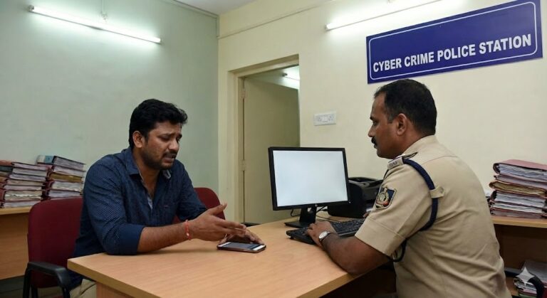 ಎ.ಐ ಹುಡುಗಿ ನೋಡಿ ಹಳ್ಳಕ್ಕೆ ಬಿದ್ದ!