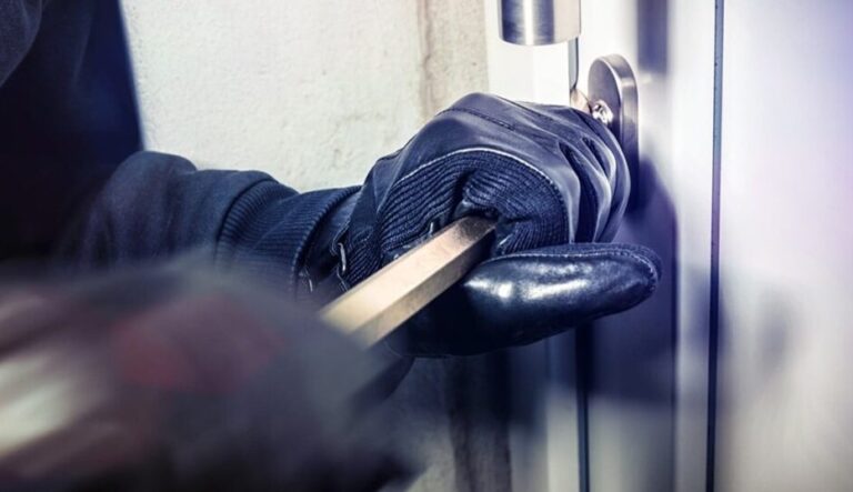 ಪೆರೋಲ್ ಮೇಲೆ ಬಿಡುಗಡೆಯಾಗಿ ದರೋಡೆ ಮಾಡಿದ!